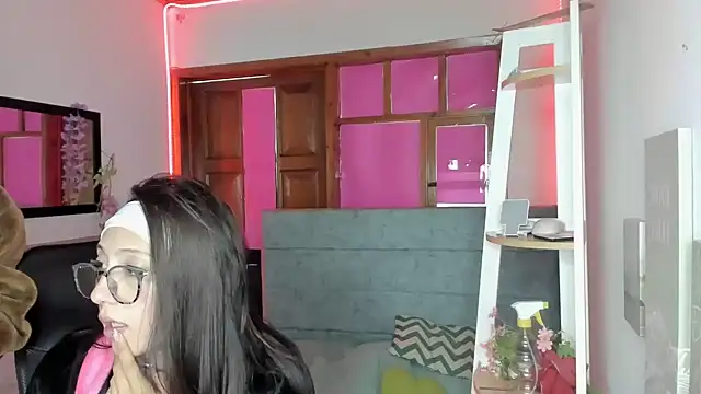 Aysha_winxs webcam