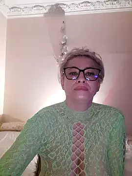 LunaBlaise webcam