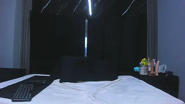 queenstarhy webcam
