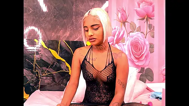 indian_barbie webcam