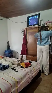 Ladymilf12 webcam