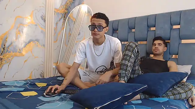 LUCKY_BOX2026 webcam
