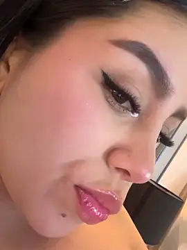 Helena_Whaite webcam