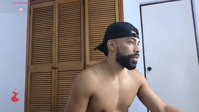 Blade_millerr webcam