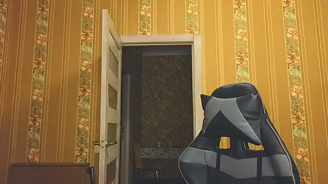 warm_pearl webcam