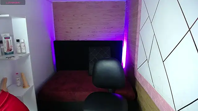shanipink webcam