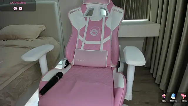 JenniferQueen11 webcam