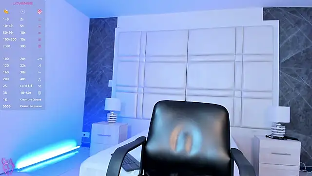 charlottewhitte webcam