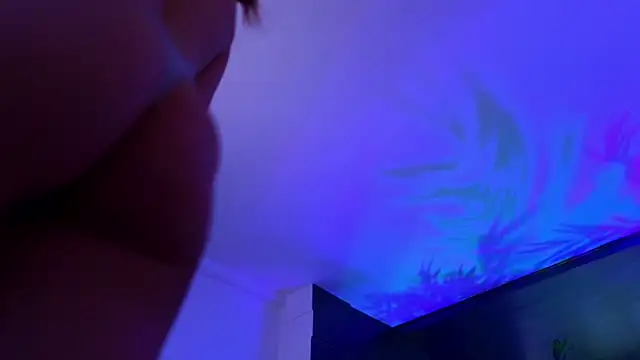HotBustyBabeX webcam