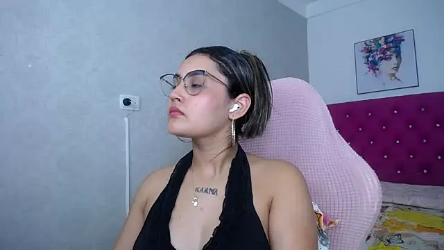 kathe-mills235 webcam