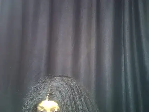 Luna_en_Gee webcam