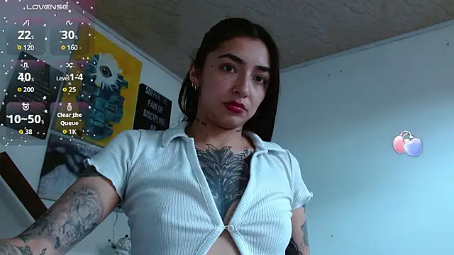 ZoeBakers_ webcam