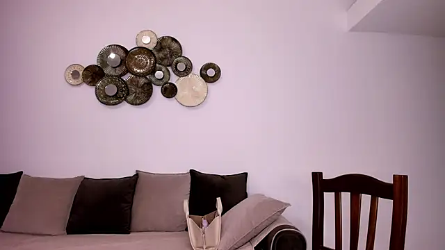 BelovedKhlloee webcam