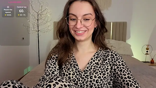 Real_cutie1 webcam