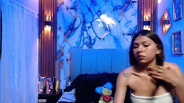 madisson_768 webcam