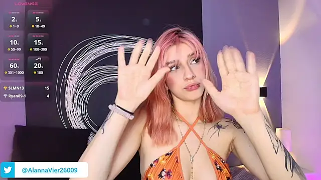 AlannaViera webcam