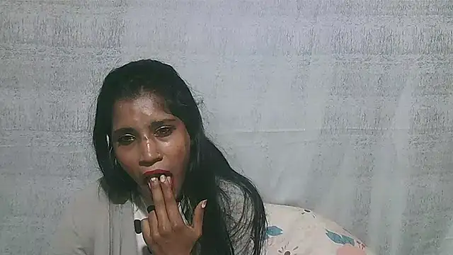 SexyIndianSky69 webcam