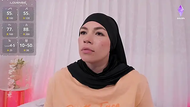 aisha_vs webcam