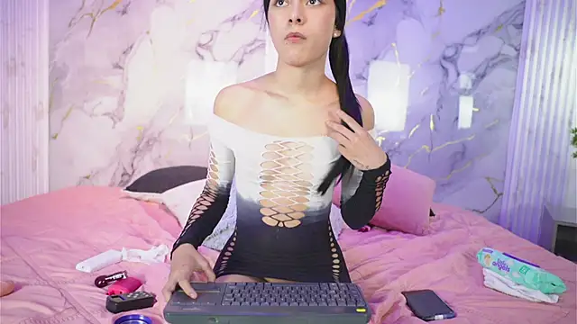 Tiffany_yu webcam