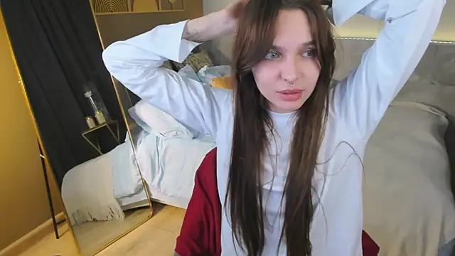 ChloeSunny webcam