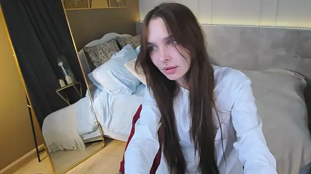 ChloeSunny webcam