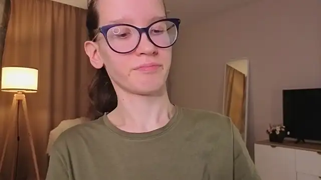 BettyBrowni webcam