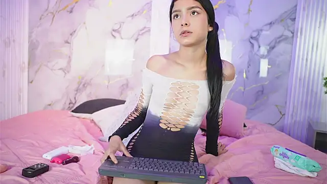 Tiffany_yu webcam