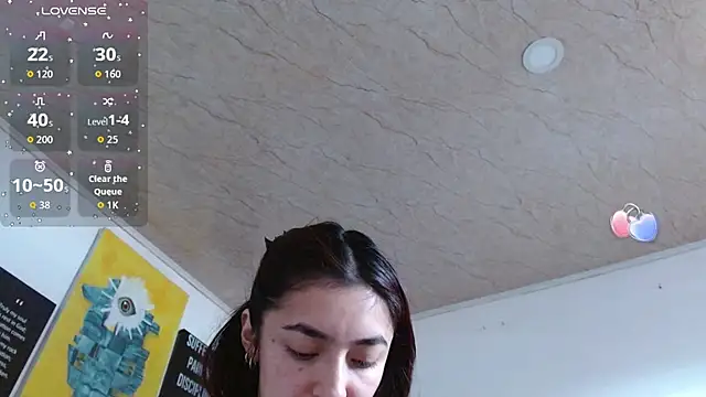 ZoeBakers_ webcam