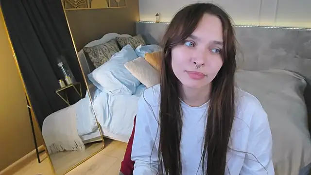ChloeSunny webcam