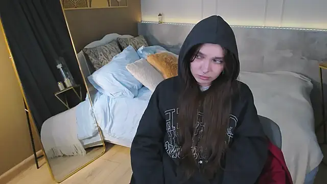 ChloeSunny webcam