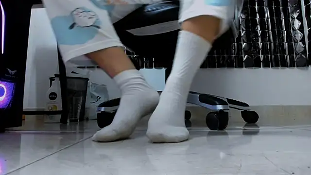 MissAlmaFenix webcam