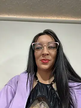 Modella: SALOME_KORLAND