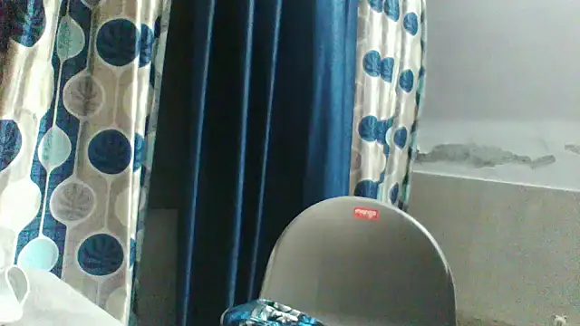 shalini_fire webcam