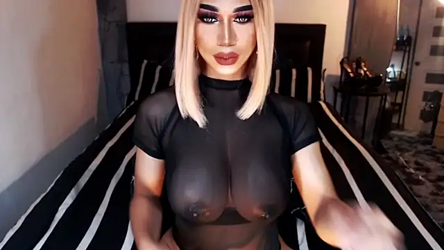 MistressAica webcam