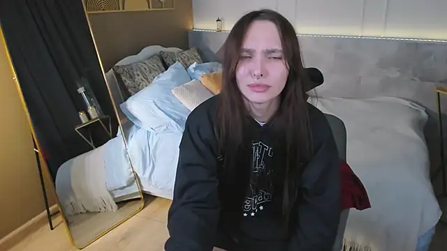 ChloeSunny webcam