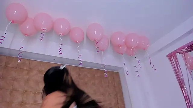violet_giraldo webcam