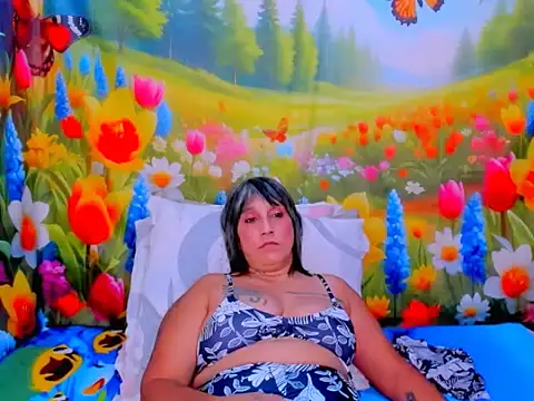 indianroxy webcam