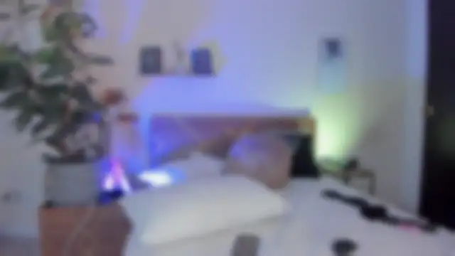 YariRose webcam