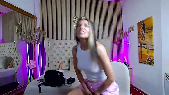 PlayfulShow webcam