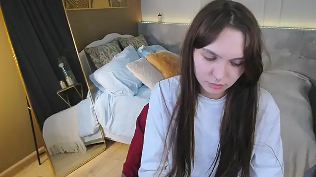 ChloeSunny webcam