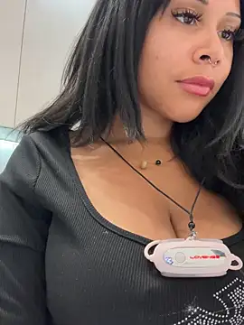 HaileyDiana webcam