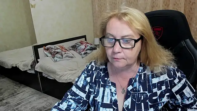 Frau_Marta live sex cam