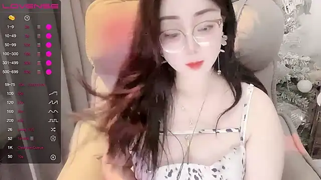 Monica-666888- webcam