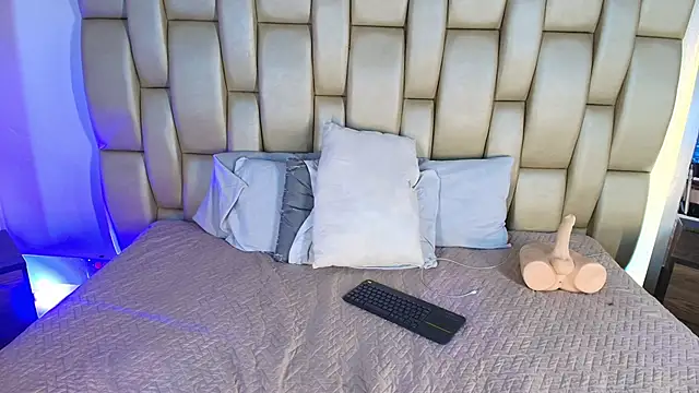 Sweet--Zoe webcam