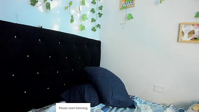 MeganHoffmaan webcam