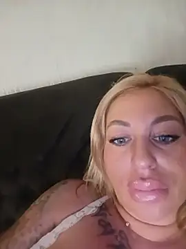 MiaMooly webcam