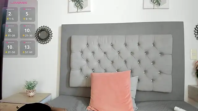 Arya_Grey webcam