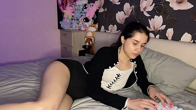 baby_lesi webcam