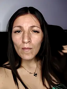 tina_sussy webcam