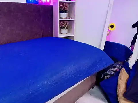 IrisRoses webcam